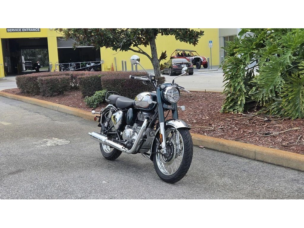 2027 Royal Enfield Classic 350 Emerald Green