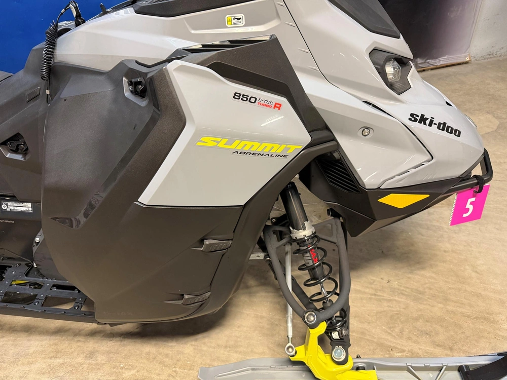 Ski-doo Summit Adrénaline Edge 850 Turbo R 2026