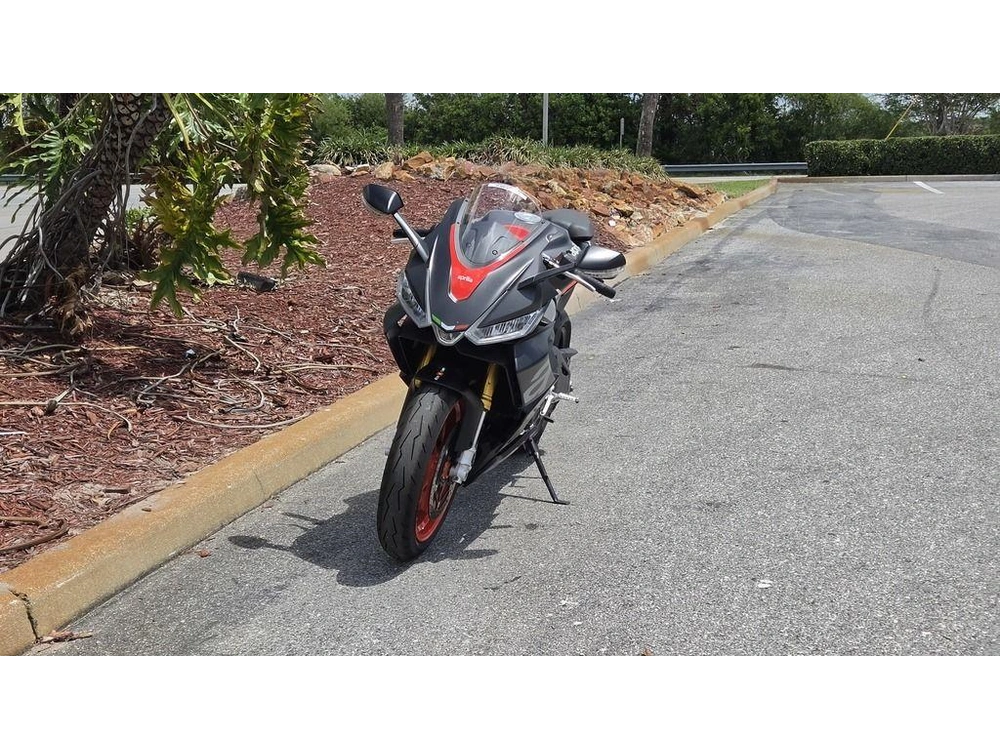2022 Aprilia Rs 660