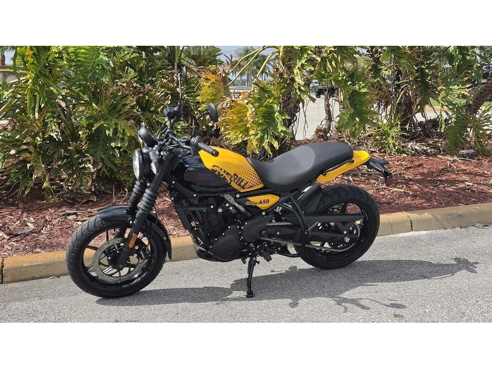 2026 Royal Enfield Guerrilla 450 Playa Black