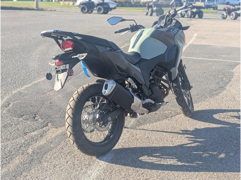 2025 Kawasaki Versey 300