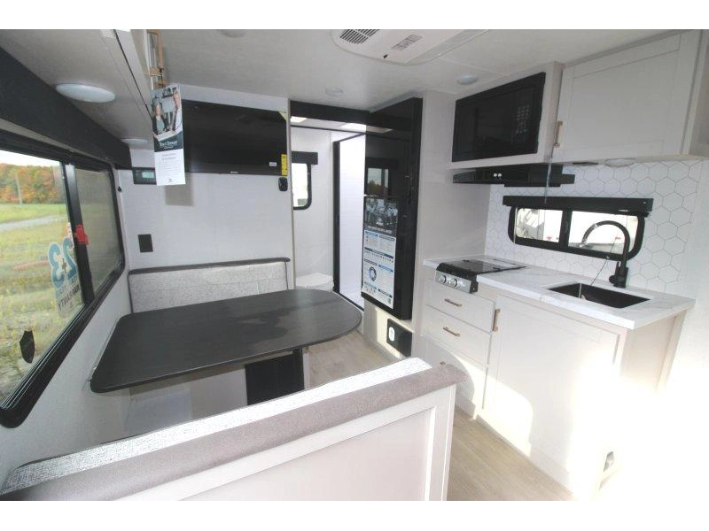 2027 Jayco Jay Feather 15mrb