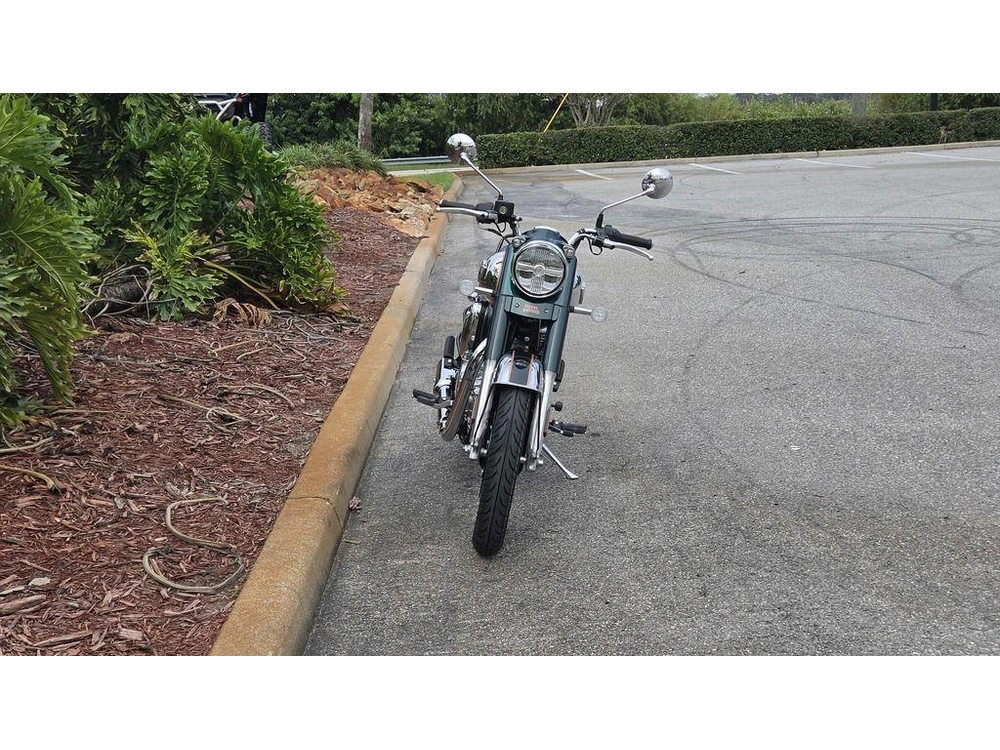 2027 Royal Enfield Classic 350 Emerald Green