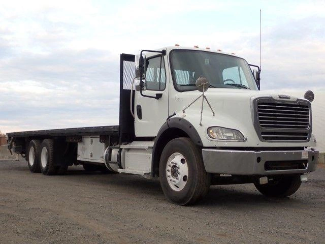 2021 Freightliner M2-112