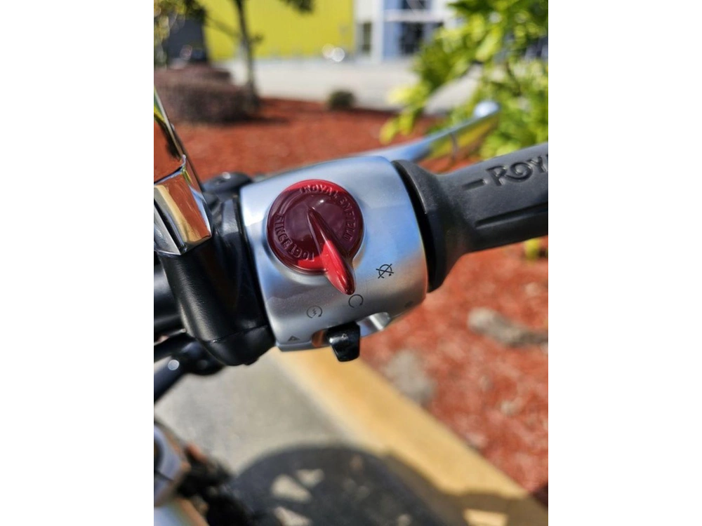 2024 Royal Enfield Super Meteor 650 Interstellar Grey