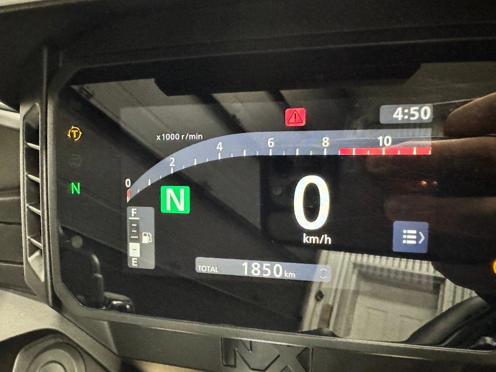Honda Nx500 2024 alt