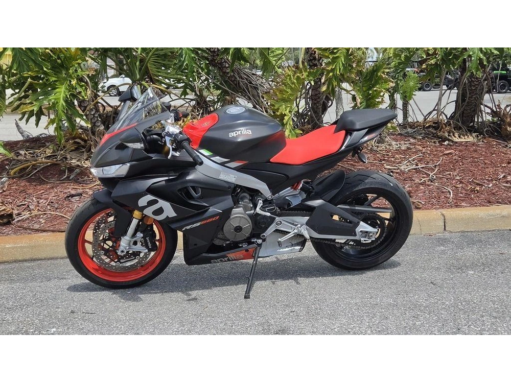 2022 Aprilia Rs 660