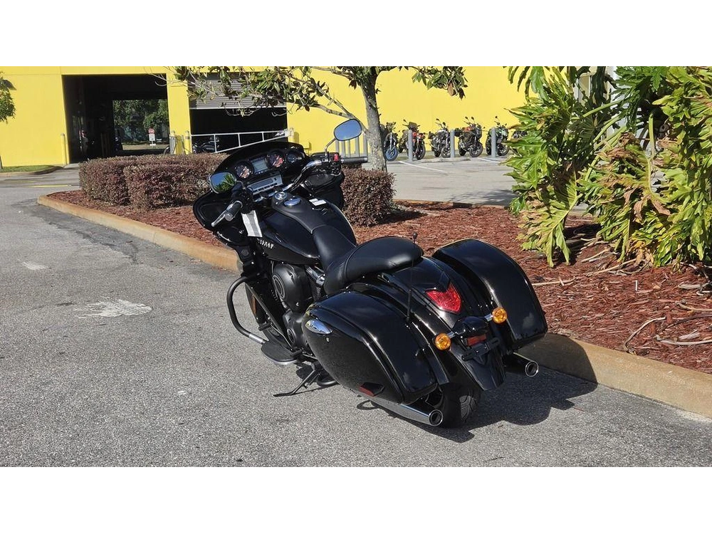 2026 Kawasaki Vulcan® 1700 Vaquero® Abs
