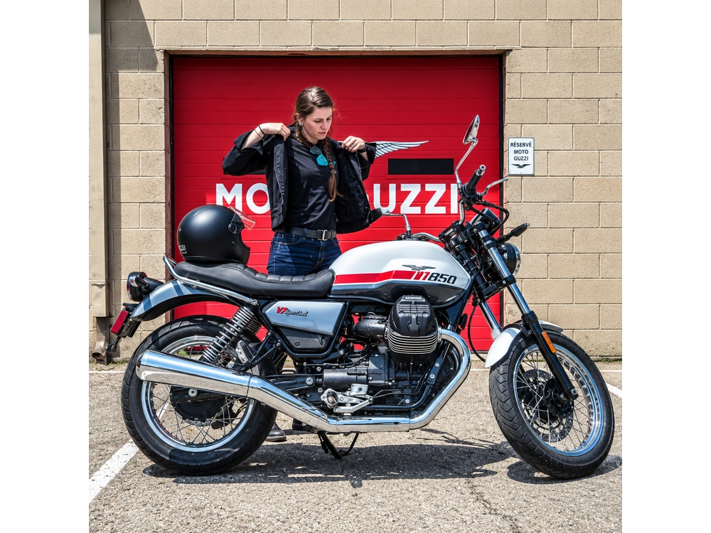 Moto Guzzi V7 Spécial 2024