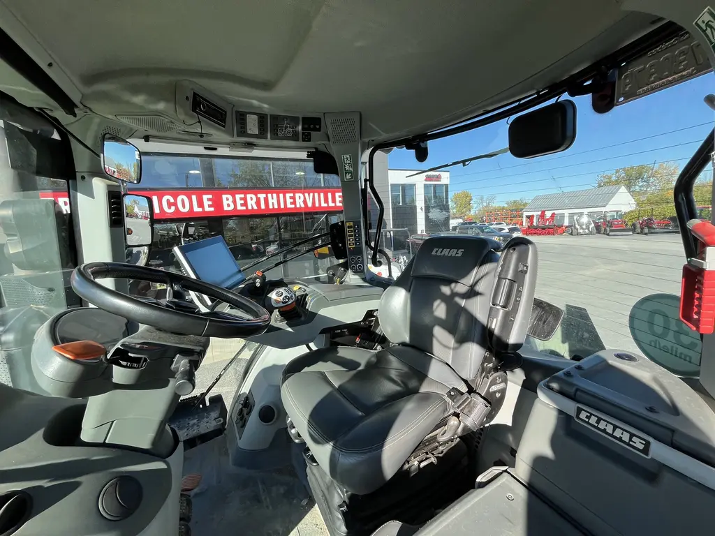 2022 Claas Axion 960