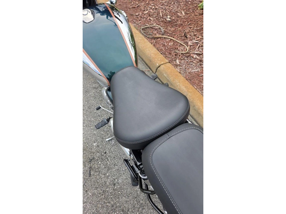 2027 Royal Enfield Classic 350 Emerald Green