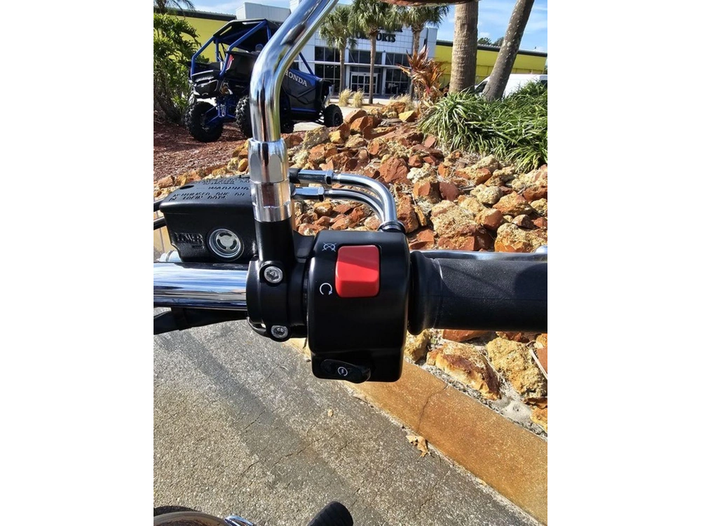 2026 Kawasaki Vulcan® 900 Classic Lt
