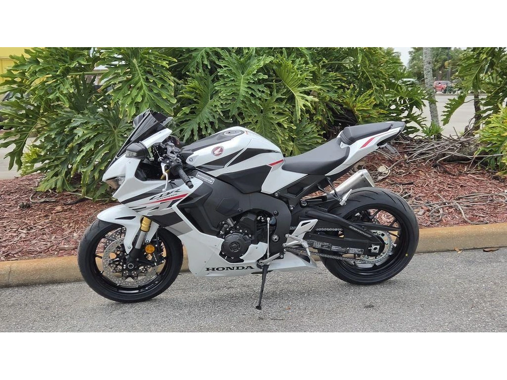 2027 Honda Cbr1000rr