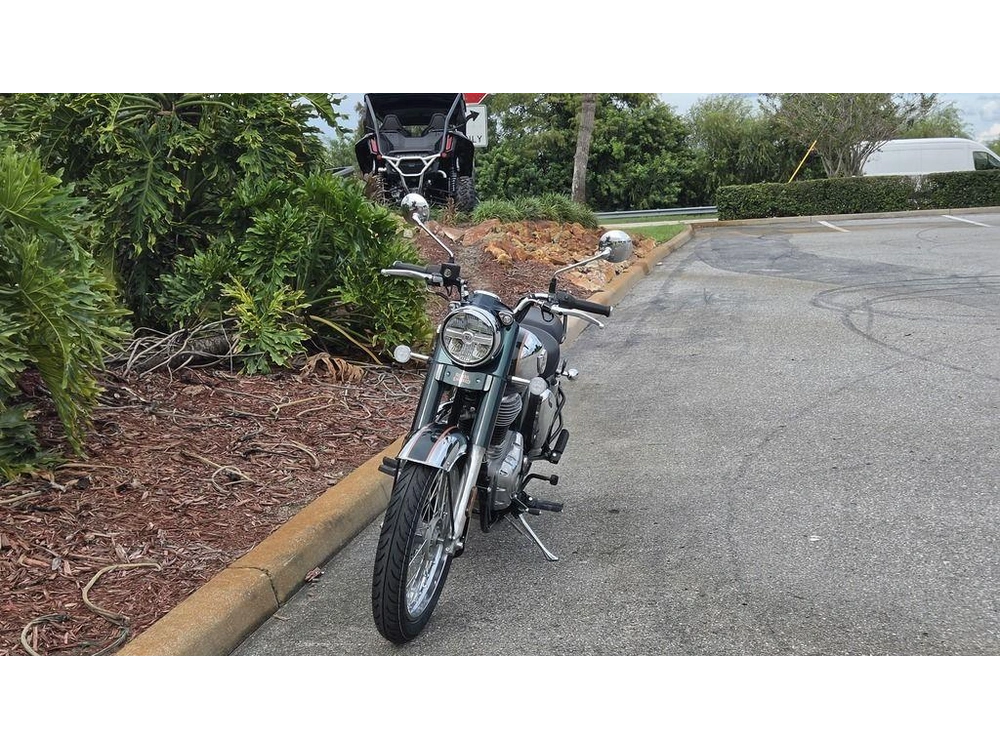 2027 Royal Enfield Classic 350 Emerald Green