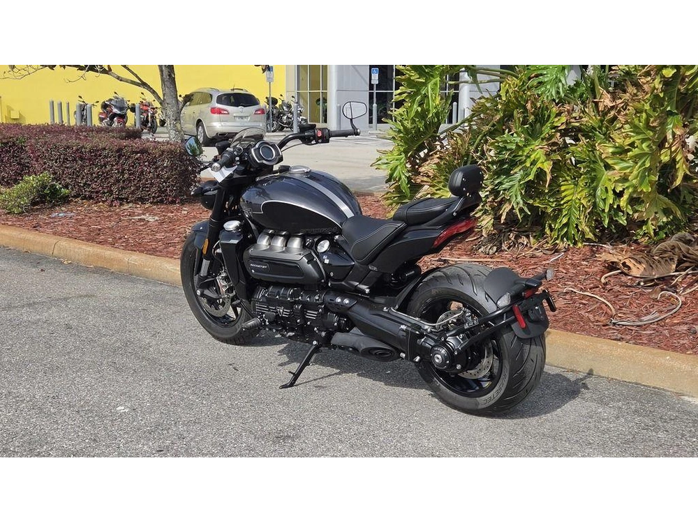 2026 Triumph Rocket 3 Storm Gt Granite/sapphire Black