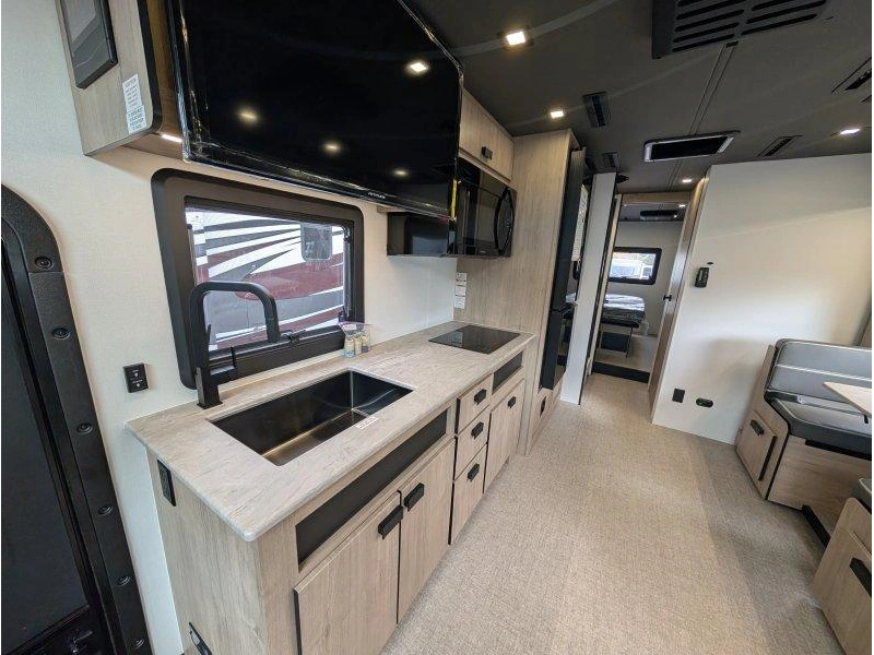 Grand Design Lineage 30dc 2027