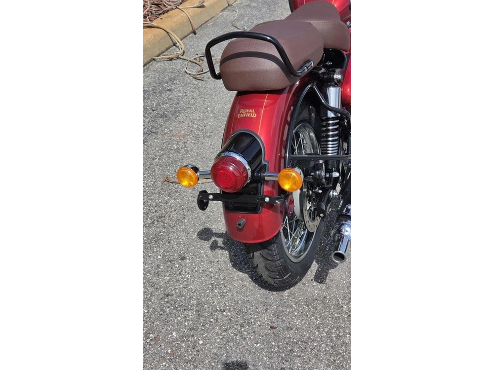 2027 Royal Enfield Classic 350 Madras Red