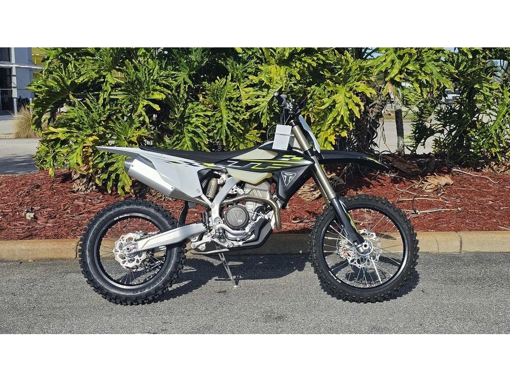 2026 Triumph Tf 250-c Jet Black/ Pure White