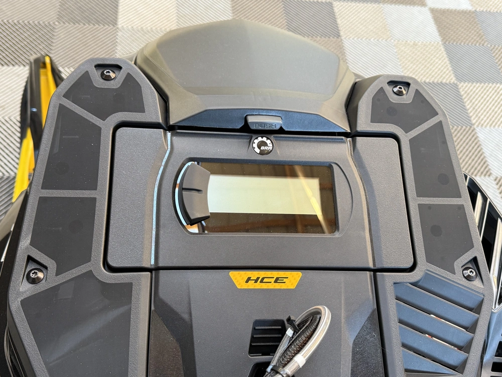 2027 Ski-doo Summit Hce 154 3p