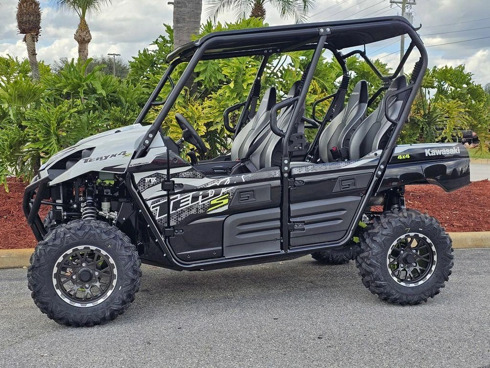 2025 Kawasaki Teryx4™ S Le