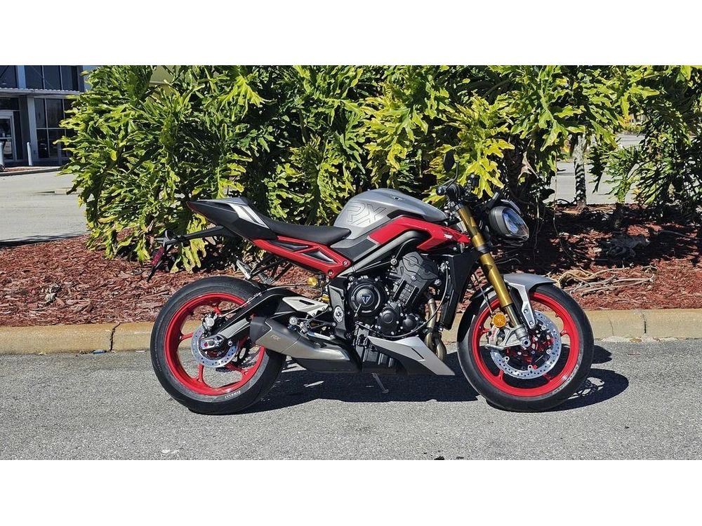 2026 Triumph Street Triple 765 Rx