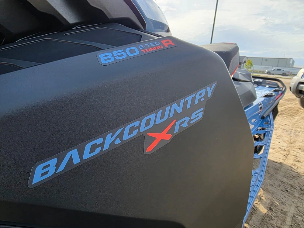 2026 Ski-doo Backcountry X-rs 146 (43") 850 E-tec Turbo R Storm 150 1.5" Shot W/ 10.25" Touchscreen