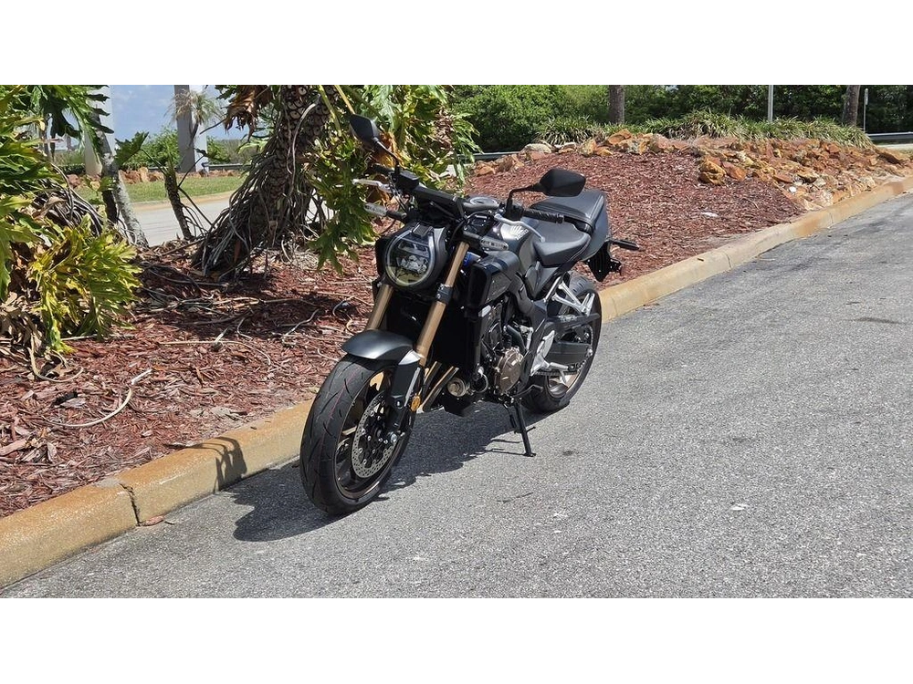 2026 Honda Cb650r E-clutch