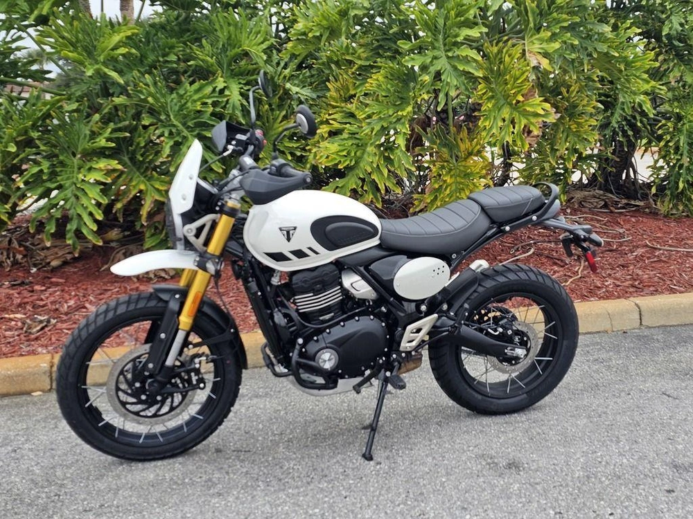 2026 Triumph Scrambler 400 Xc Vanilla White