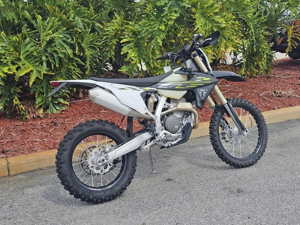 2026 Triumph Tf 250-e Jet Black/pure White
