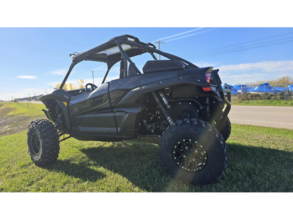2027 Kawasaki Teryx Krx1000 Blackout Edition alt