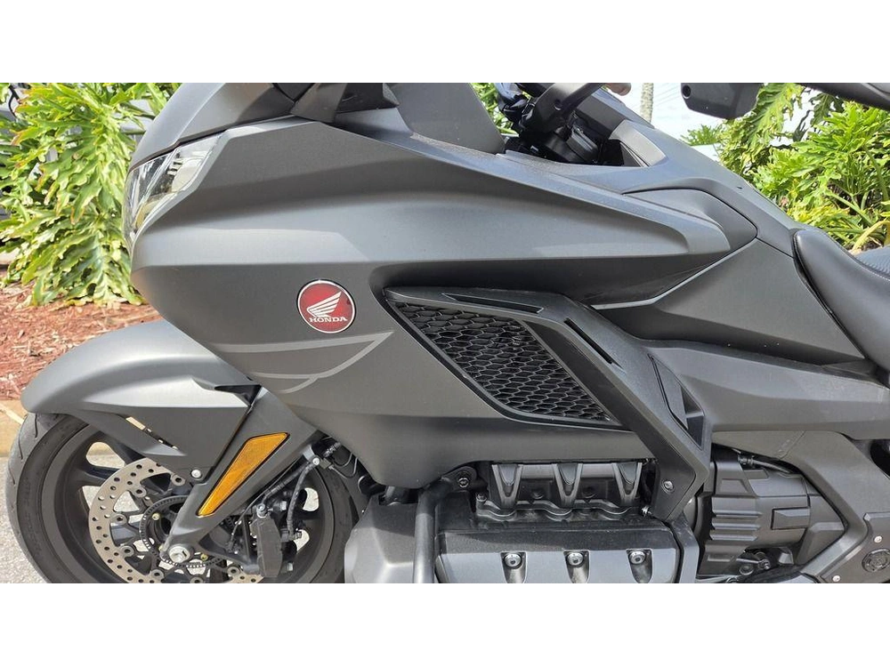 2025 Honda Gold Wing 50th Anniversary Dct