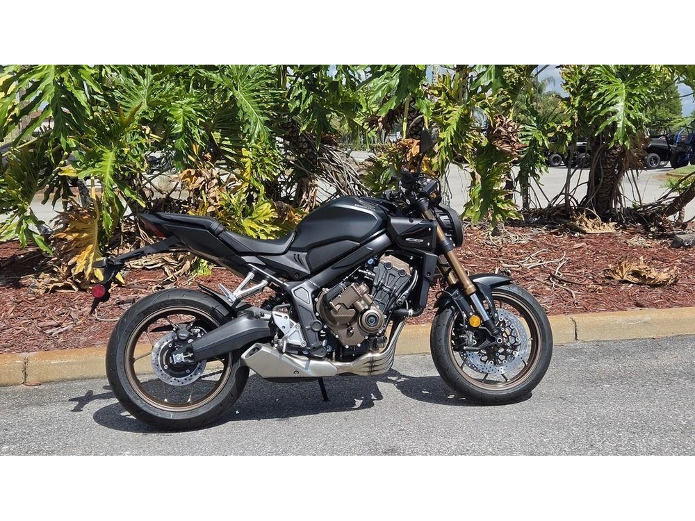 2026 Honda Cb650r E-clutch