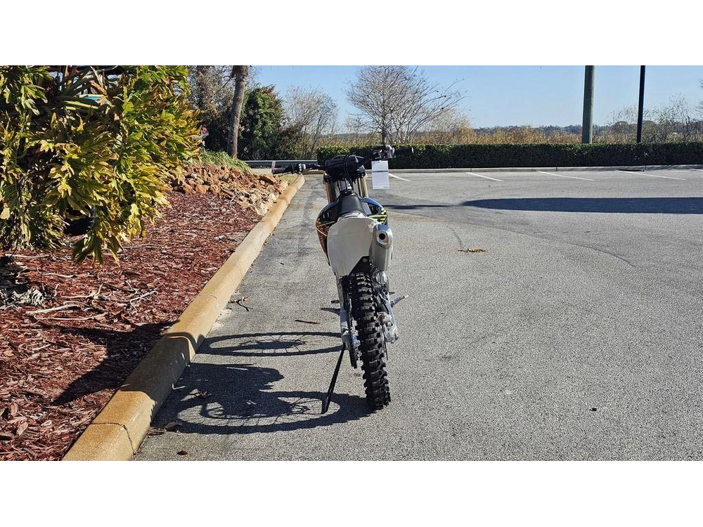 2026 Triumph Tf 250-x Jet Black/pure White