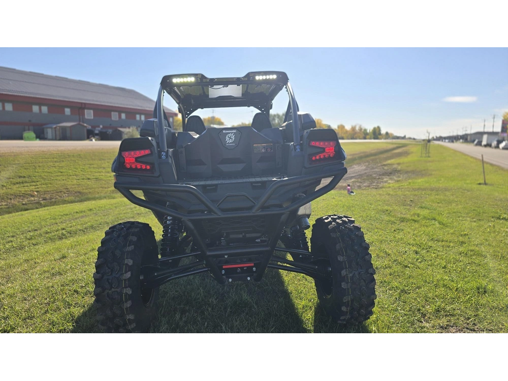 2027 Kawasaki Teryx Krx1000 Blackout Edition alt