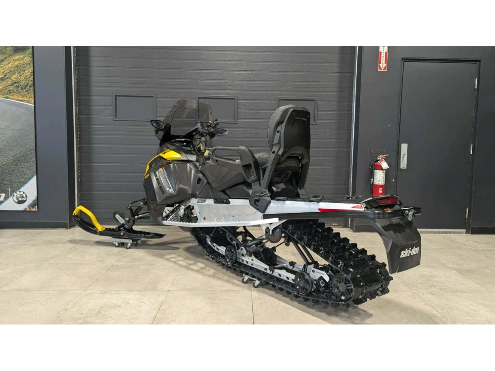 Ski-doo Expedition Sport 900 Ace Used 2026