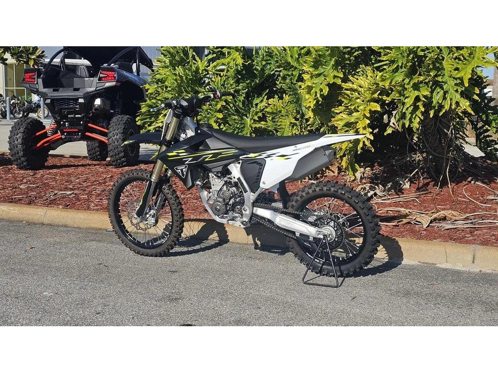 2026 Triumph Tf 450-x Jet Black/pure White