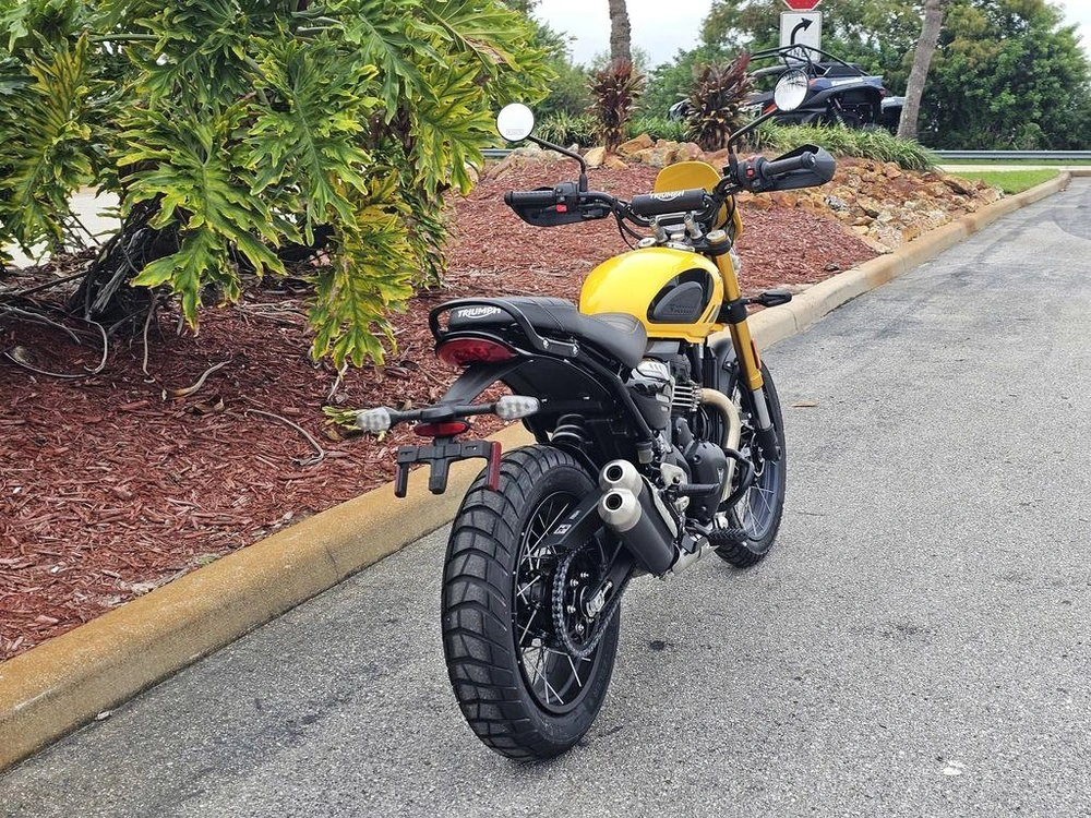2026 Triumph Scrambler 400 Xc Racing Yellow