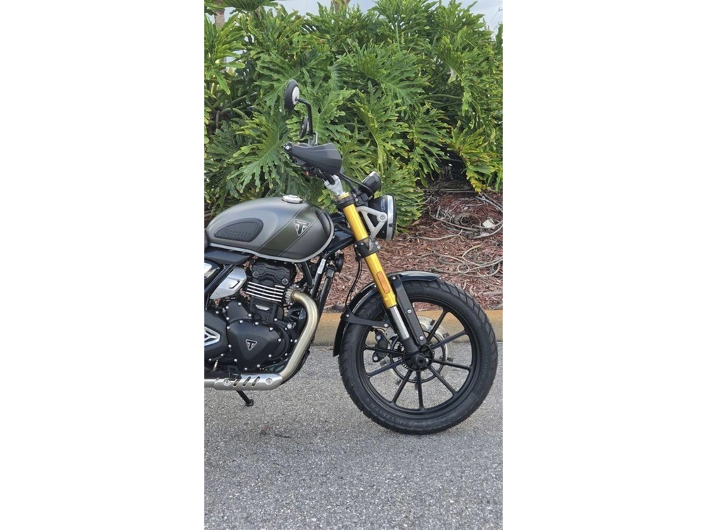 2027 Triumph Scrambler 400 X Matte Pewtergrey/matte Khaki Green