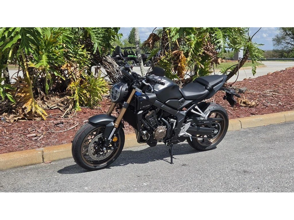 2026 Honda Cb650r E-clutch