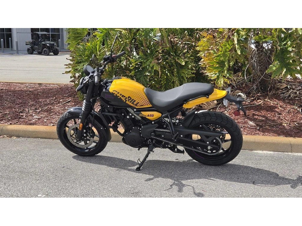 2026 Royal Enfield Guerrilla 450 Playa Black