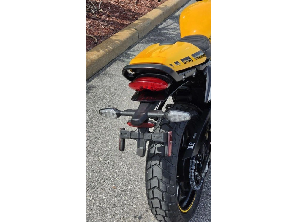 2026 Triumph Tracker 400 Racing Yellow
