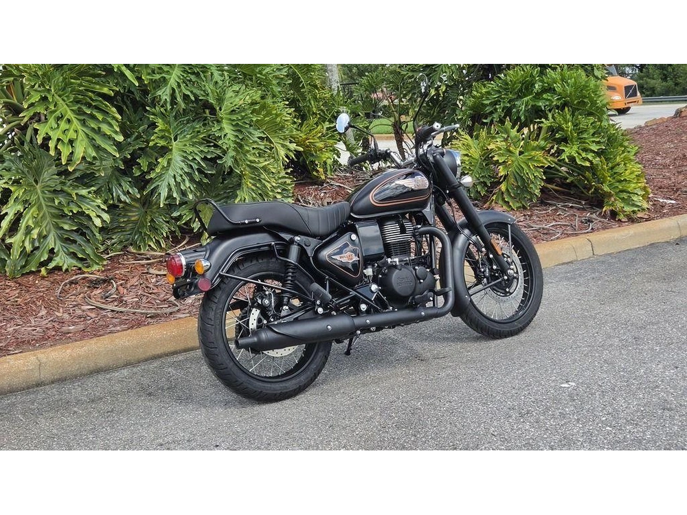 2027 Royal Enfield Bullet 350 Black Gold