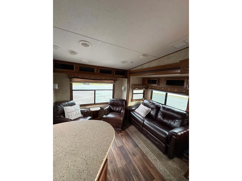 2016 Prime Time Crusader 260rl
