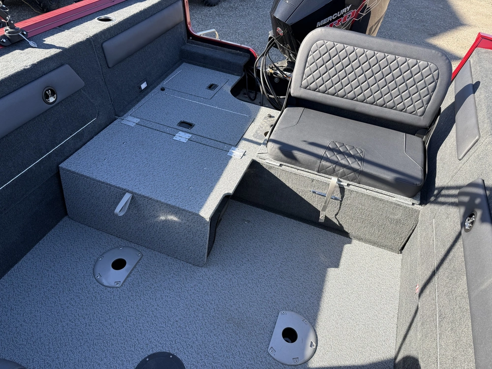 2027 Legend Boats 20 Xt Sport Package alt