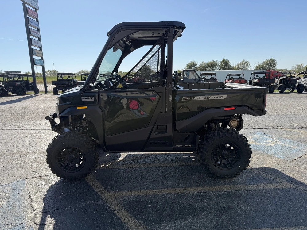 2026 Honda Pioneer 1000 Deluxe