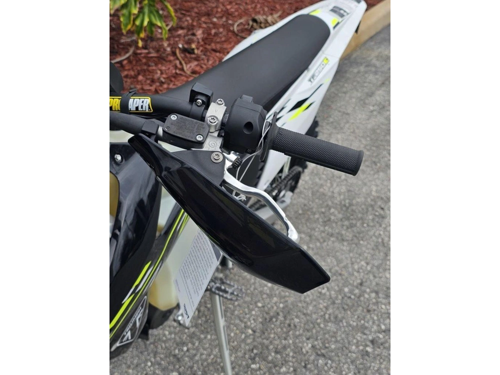 2026 Triumph Tf 250-e Jet Black/pure White