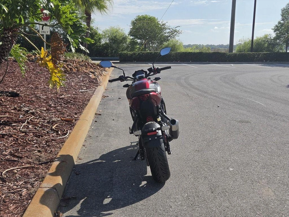 2026 Triumph Trident 800 Carnival Red