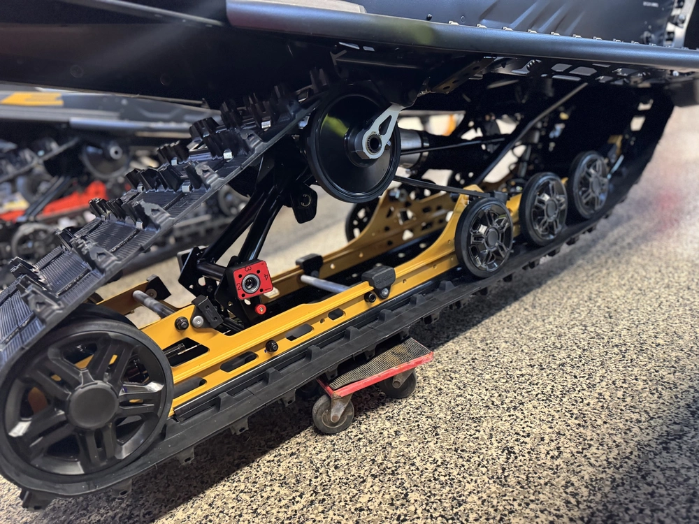 Ski-doo Renegade Enduro 600rr 2027 alt