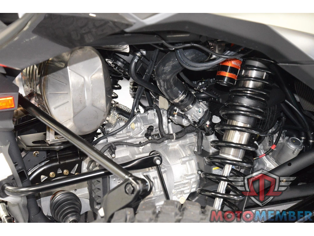 2027 Can-am Maverick R X Rc With Smart-shox 999t Dct