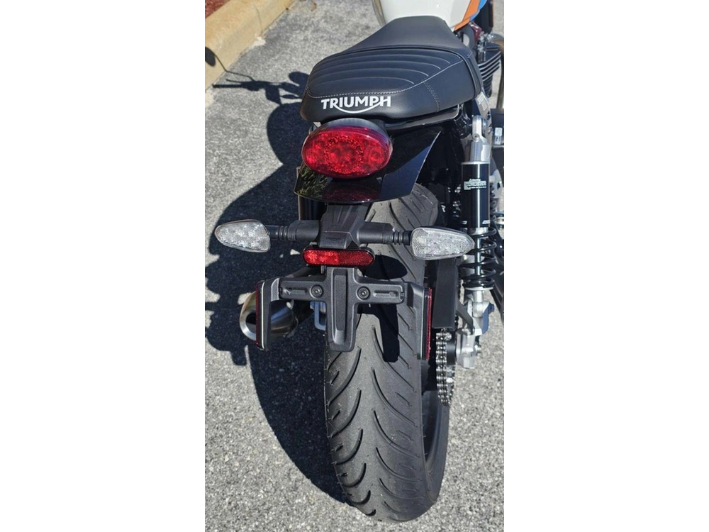 2026 Triumph Speed Twin 900 Pure White/maui Blue/tangerine Orange